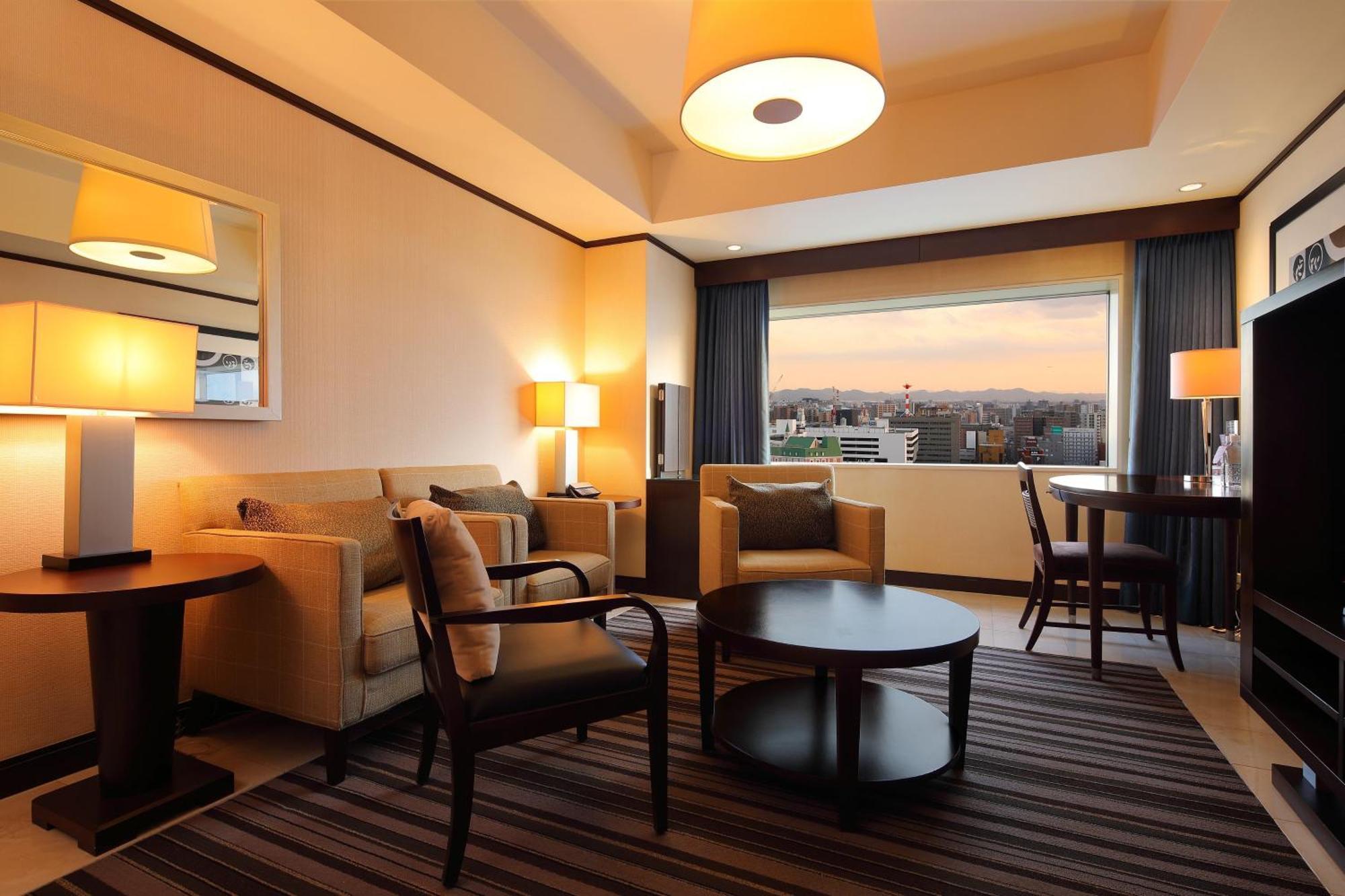 เอเอ็นเอ คราวน์ พลาซา โฮเต็ล โอะกะยะมะ Hotel โอคายาม่า ภายนอก รูปภาพ