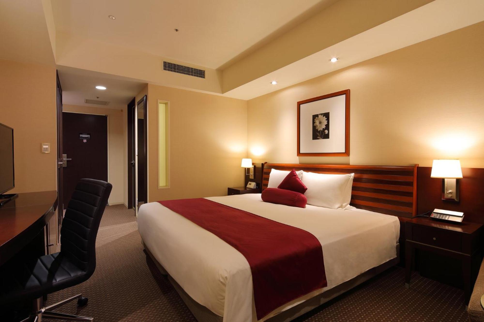เอเอ็นเอ คราวน์ พลาซา โฮเต็ล โอะกะยะมะ Hotel โอคายาม่า ภายนอก รูปภาพ